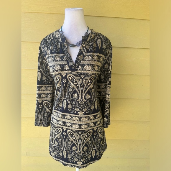 A.jesdani Women’s Top Blouse Plus 2XL Geometric 3/4 Roll Tab Sleeve V Neck - Picture 1 of 14